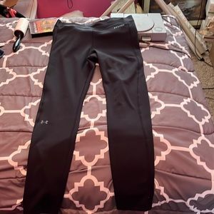 Black large under armour pants